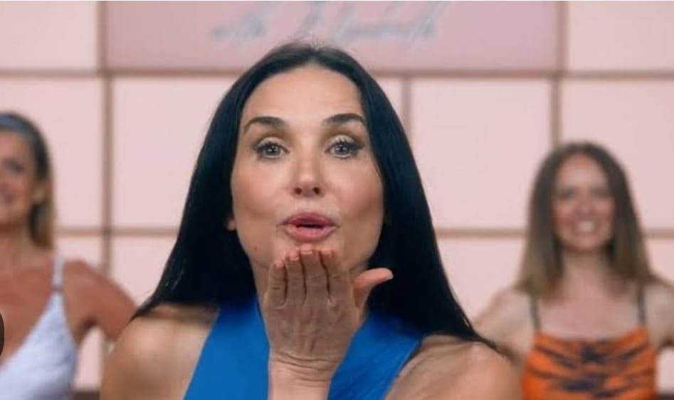 ¿Por qué todo mundo habla de la película “La sustancia”, protagonizada por Demi Moore?