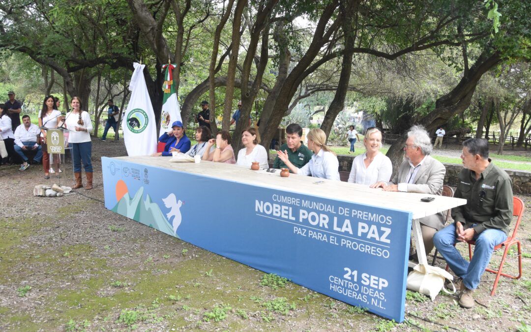 Galardonados a Cumbre de Premios Nobel visitan el centro Ideas-Aespac, en Higueras