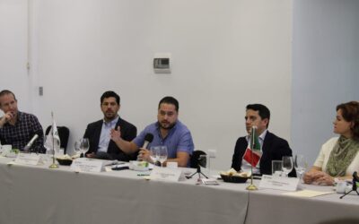 Hace Miguel Lechuga equipo con industriales del poniente