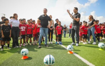 Supervisa Adrián avance en rehabilitación de espacio municipal en Provileón San Bernabé