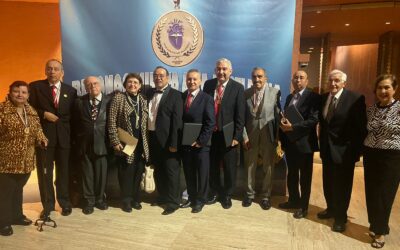 Entregan la Medalla Corazón Puro a la Salud a médicos y profesionales afines de NL