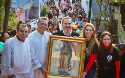 Entrega alcalde rehabilitación de Nicho de la Virgen de Guadalupe en la CROC