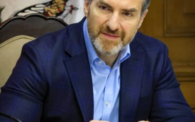 Adrián envía carta a Samuel para que “entre en razón” y respete la Constitución estatal