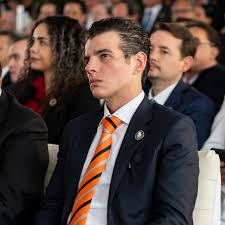 Miguel Flores Serna reconoce los logros económicos de Nuevo León en 2024