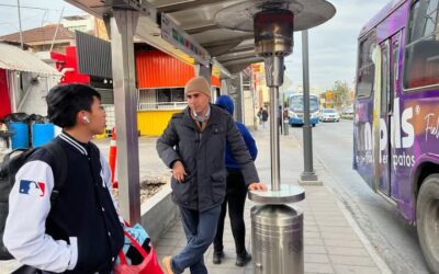 San Pedro coloca calentadores en paradas de autobús