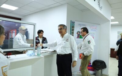 Da bienvenida Américo a repatriados y recorre Centro de Atención en Reynosa