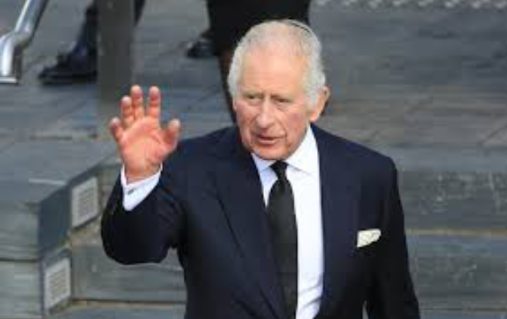 Carlos III, de Inglaterra: le queda menos de un año de vida