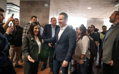 Buscan trabajo más de 2 mil 500 personas en primera Feria del Empleo Monterrey 2025