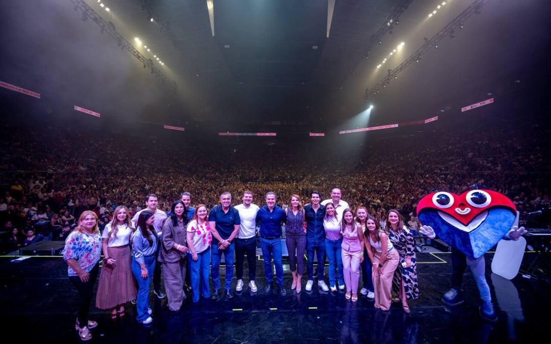 Celebra Monterrey a mamás con un magno evento en la Arena