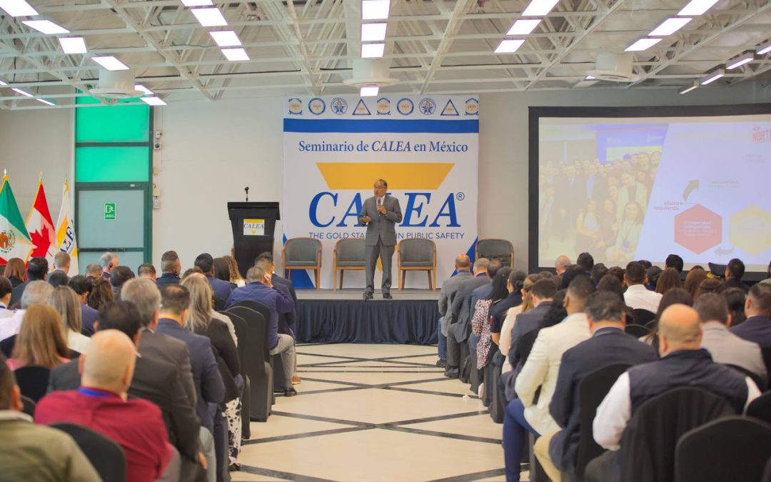 Andrés Mijes comparte, a nivel internacional, estrategia de seguridad en Escobedo