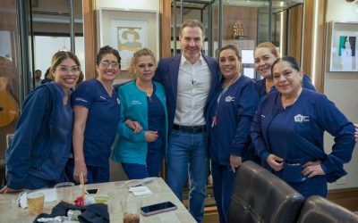 Anuncia Adrián de la Garza a trabajadores   de la salud mejores prestaciones