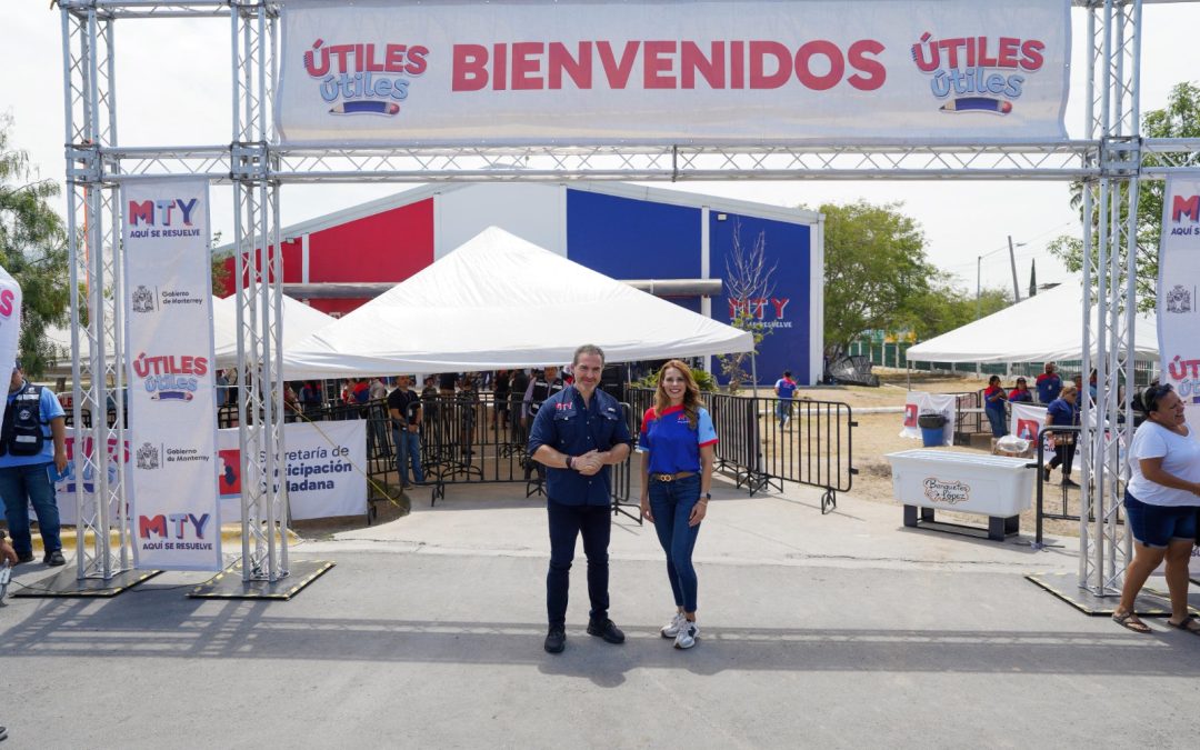 Continúa repartición de “Útiles, útiles” en Monterrey