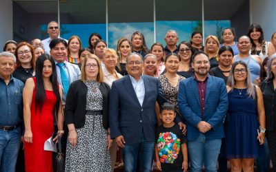 Escobedo entrega apoyos para Escuelas de la Transformación