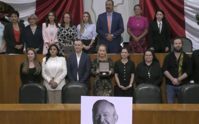 Mauricio Fernández recibe Post Mortem la Medalla de Honor que lleva su nombre, otorgada por el Congreso