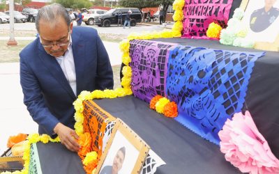 HONRA ESCOBEDO A POLICÍAS CON ALTAR Y RECONOCE A OFICIALES DESTACADOS