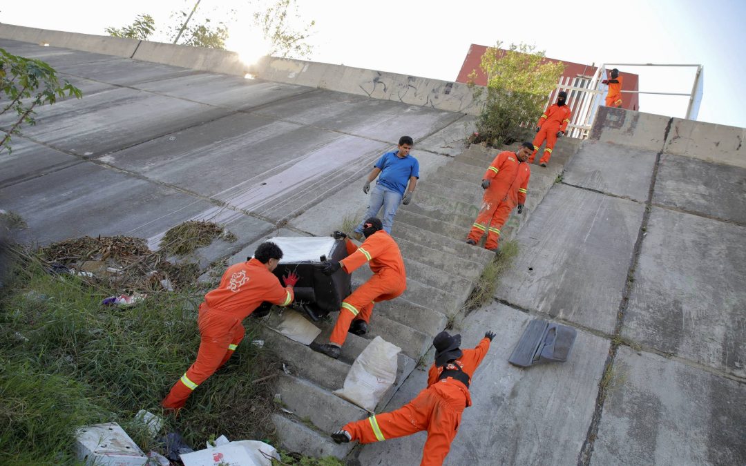 Leones en Acción cierran el año recolectando 59.5 toneladas de residuos y 812 llantas del Río Santa Catarina