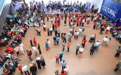 El amor no tiene edad: Monterrey celebra San Valentín con baile y Juego de Cupido