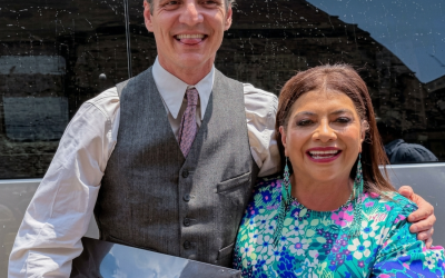 Pedro Pascal rueda “De Noche” en CDMX y posa con Clara Brugada, jefa de Gobierno