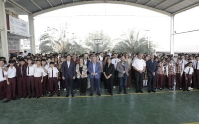 Escobedo da la bienvenida a estudiantes en regreso a clases